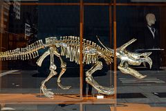 New York City Fifth Avenue 745 00 Louis Vuitton Dinosaur Window Display 1 E 57 St